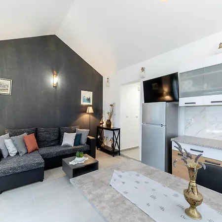 Stone House Prapatna-two Bedroom With Swimming Pool Smokvica (Korcula)