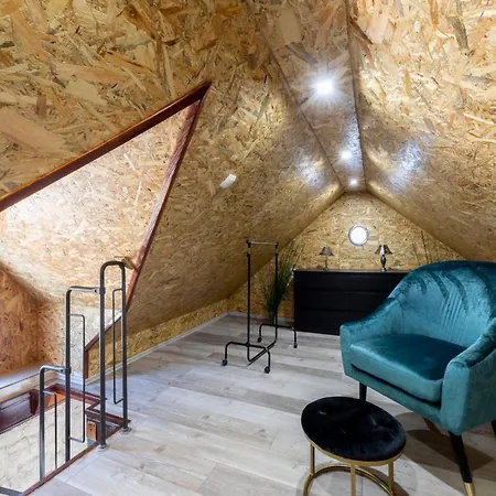 Stone House Prapatna-two Bedroom With Swimming Pool Casa de Férias